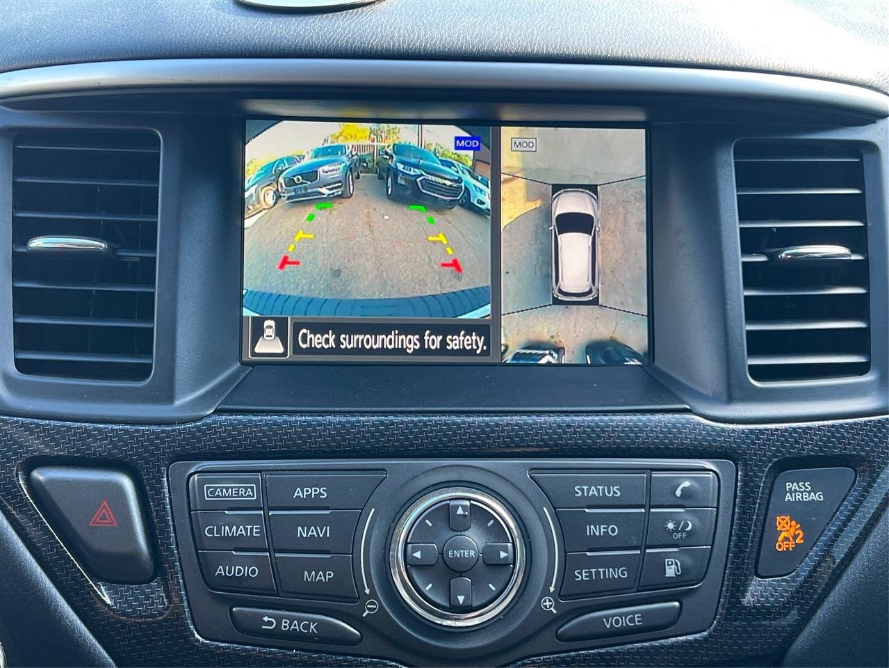 Used 2020 Nissan Pathfinder SL AWD/4WD image 38