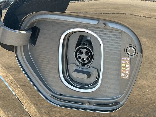 Used 2026 Cadillac Escalade IQL Sport 1 AWD/4WD image 16