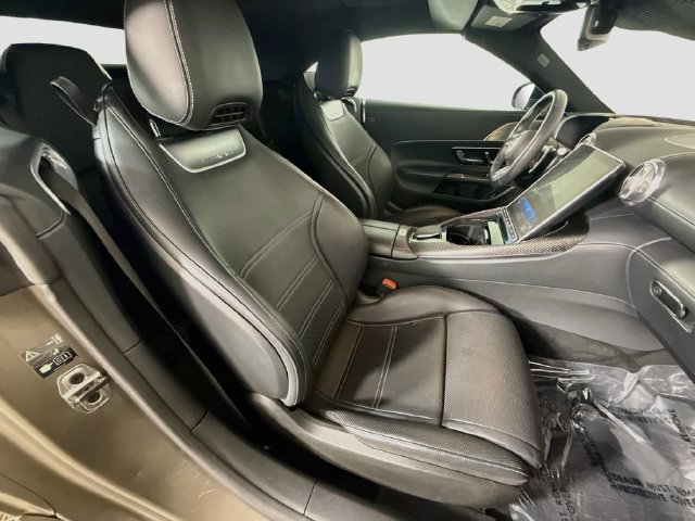 Used 2022 Mercedes-Benz SL 55 AMG 4MATIC image 26