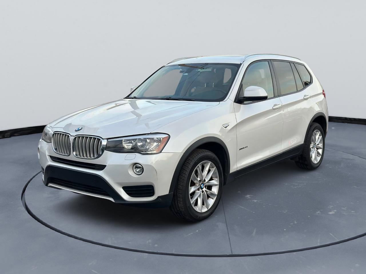 Used 2015 BMW X3 xDrive28i image 4