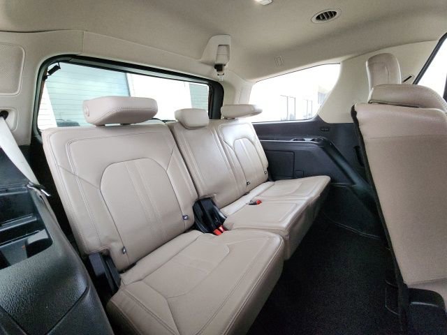 Used 2024 Ford Expedition Limited image 9