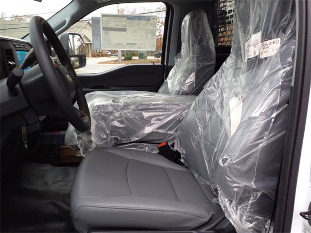 Used 2024 Ford F350 XL w/ Snow Plow Prep Package image 8