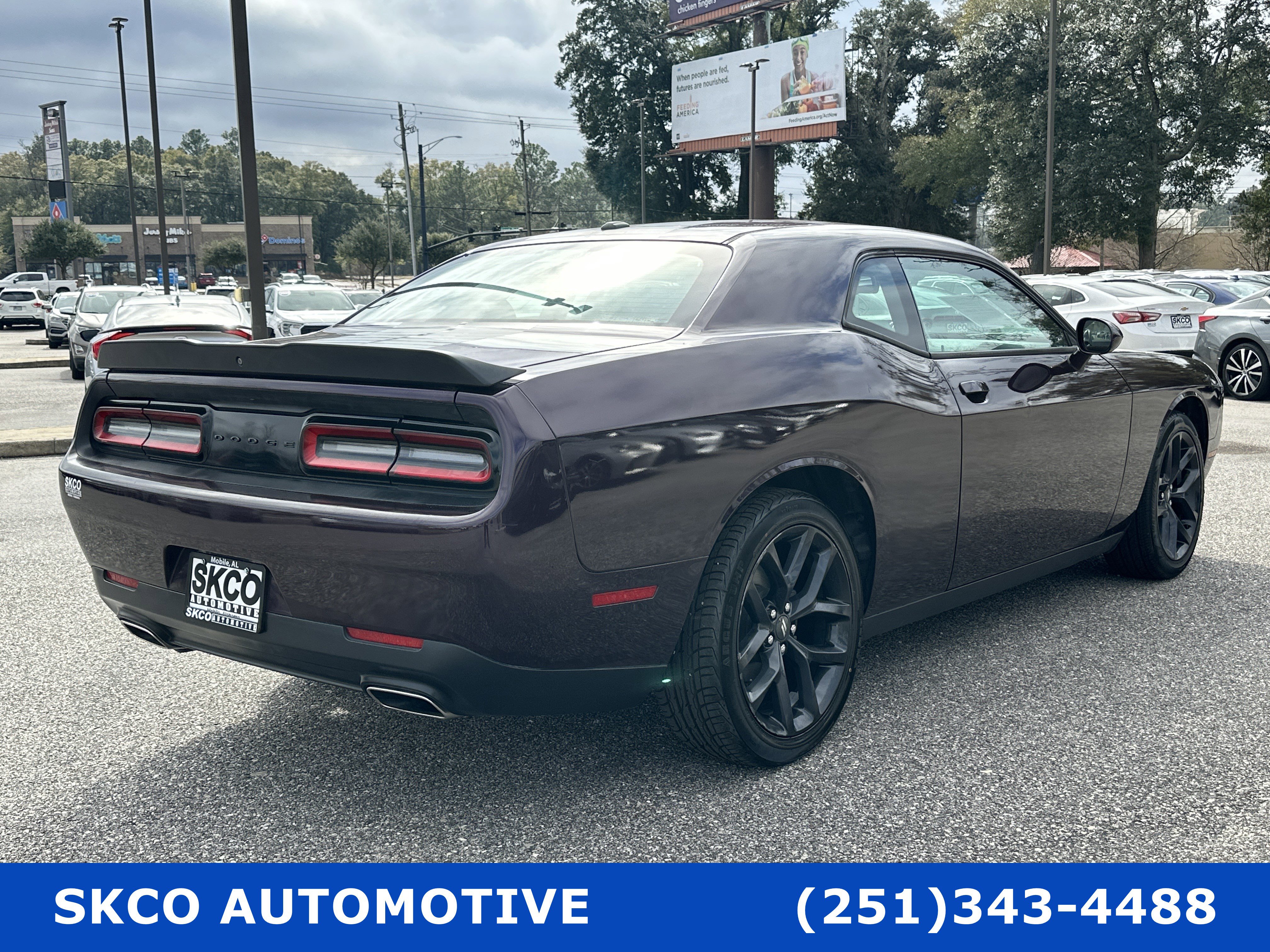 Used 2020 Dodge Challenger SXT w/ Blacktop Package image 5
