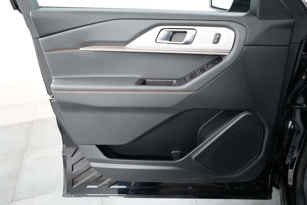 New 2026 Ford Explorer Active w/ Active Comfort Package AWD/4WD image 30