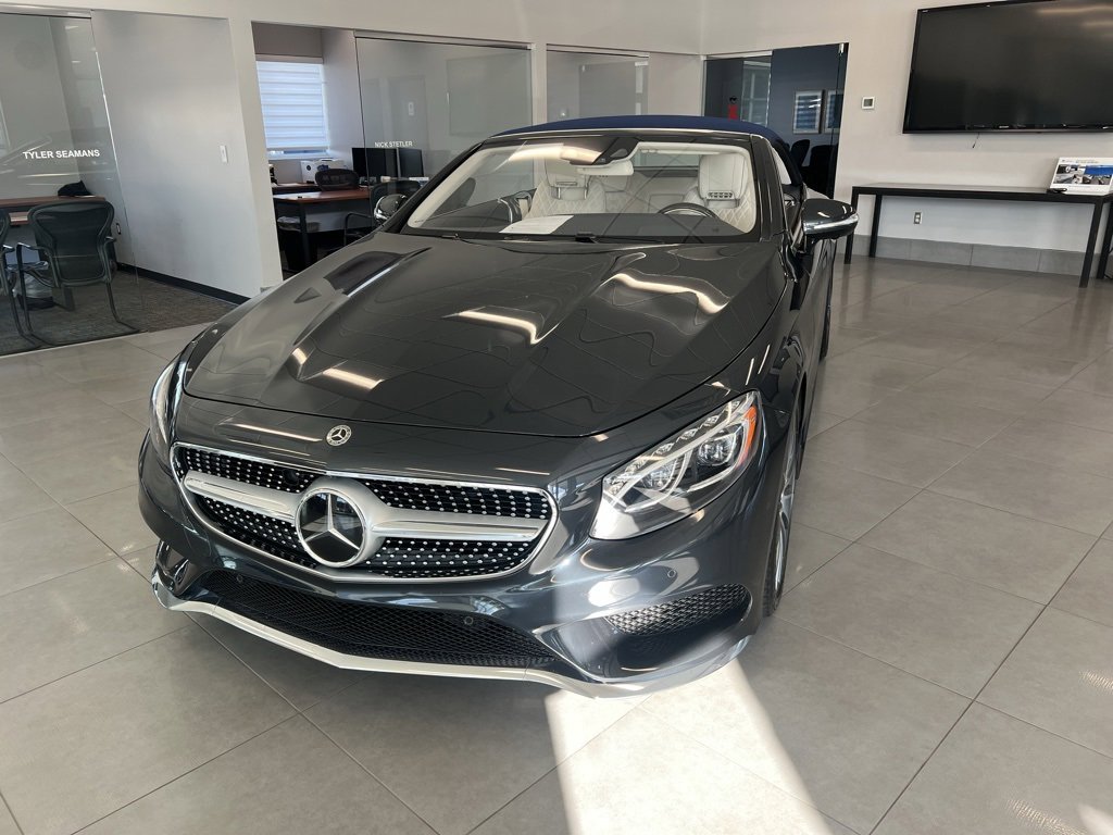 Used 2017 Mercedes-Benz S 550 Cabriolet image 4