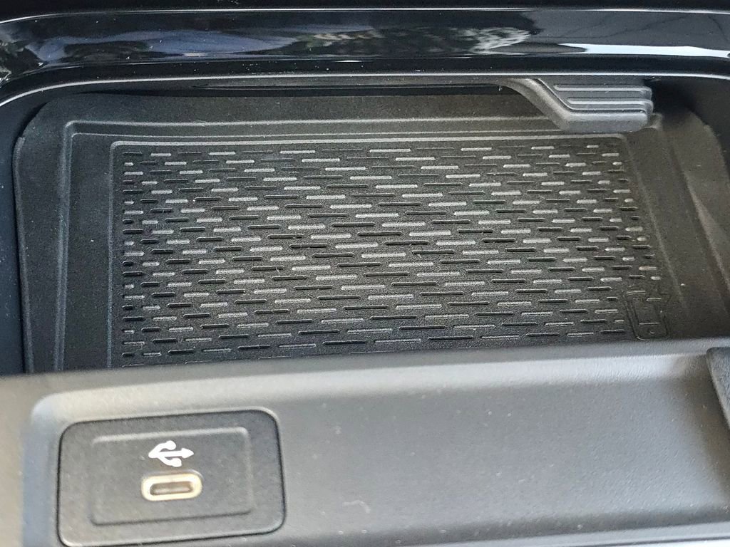 New 2026 Mercedes-Benz GLB 250 4MATIC image 31