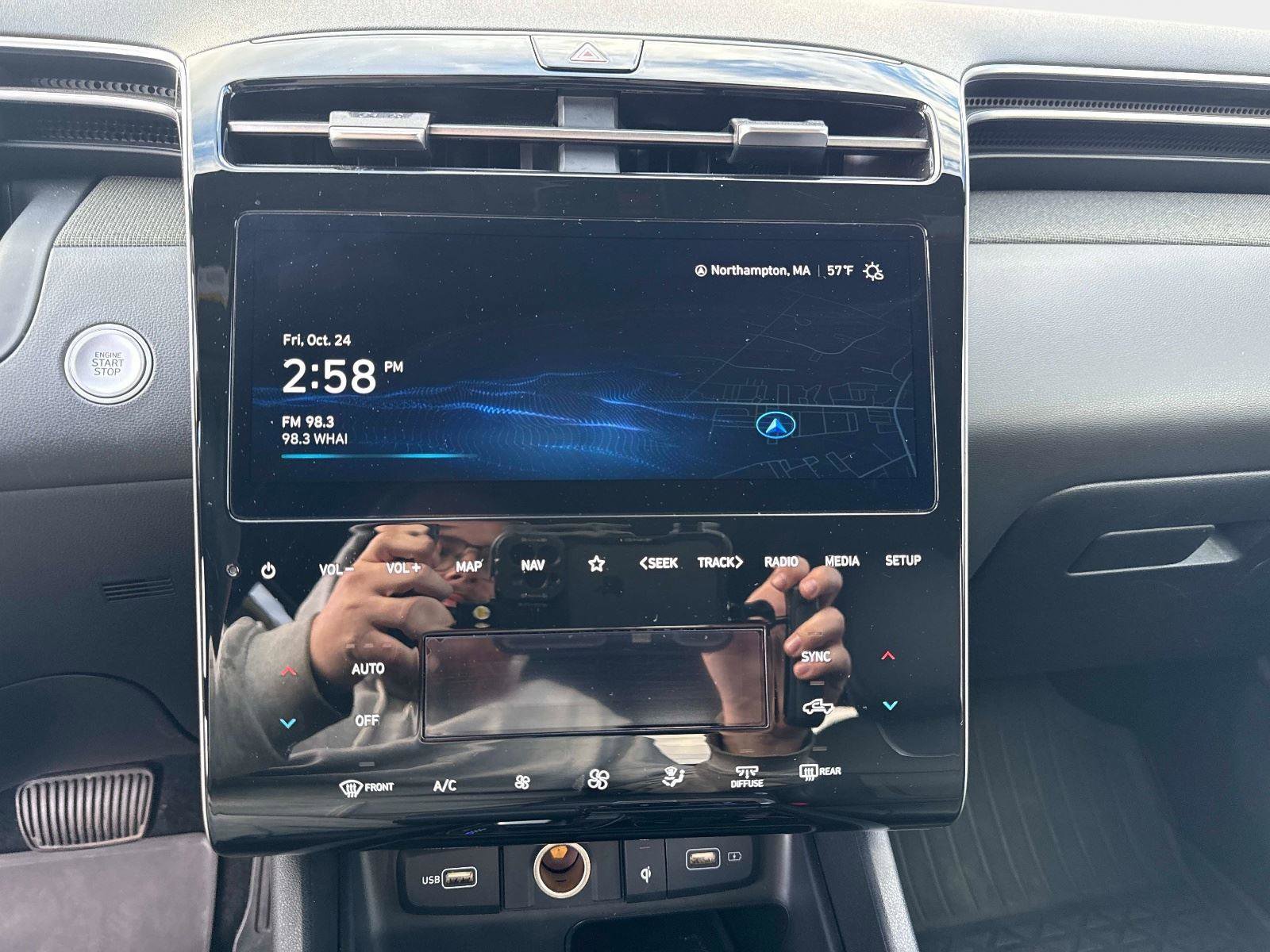 Used 2024 Hyundai Santa Cruz Limited image 24