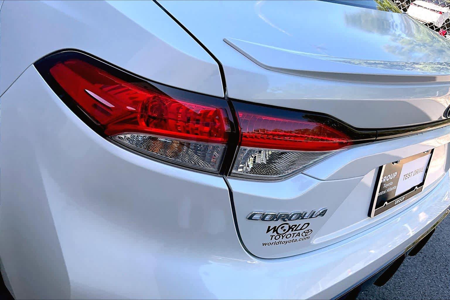 Certified 2025 Toyota Corolla SE FWD image 28