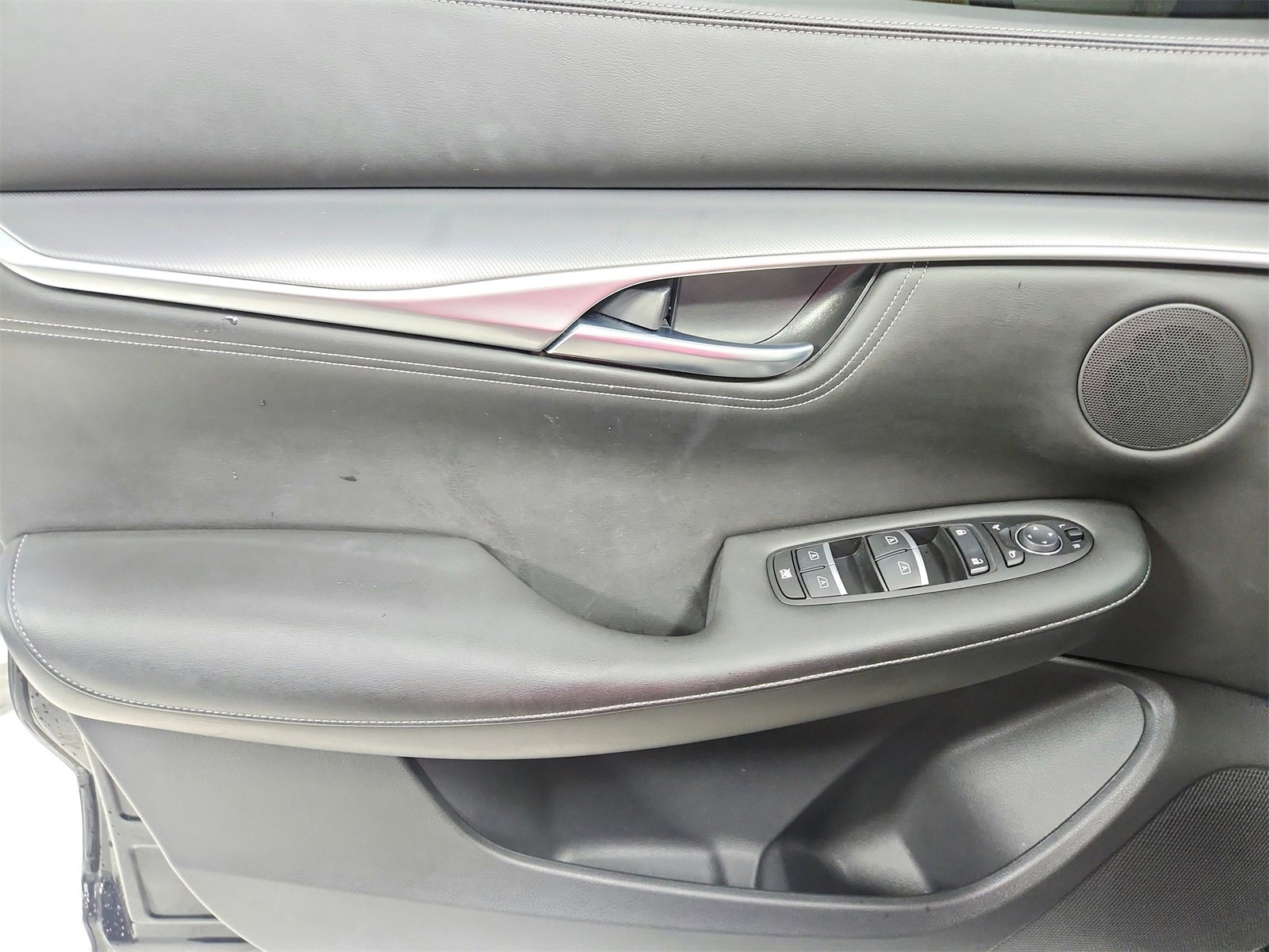 Used 2023 INFINITI QX55 Luxe w/ Cargo Package image 29