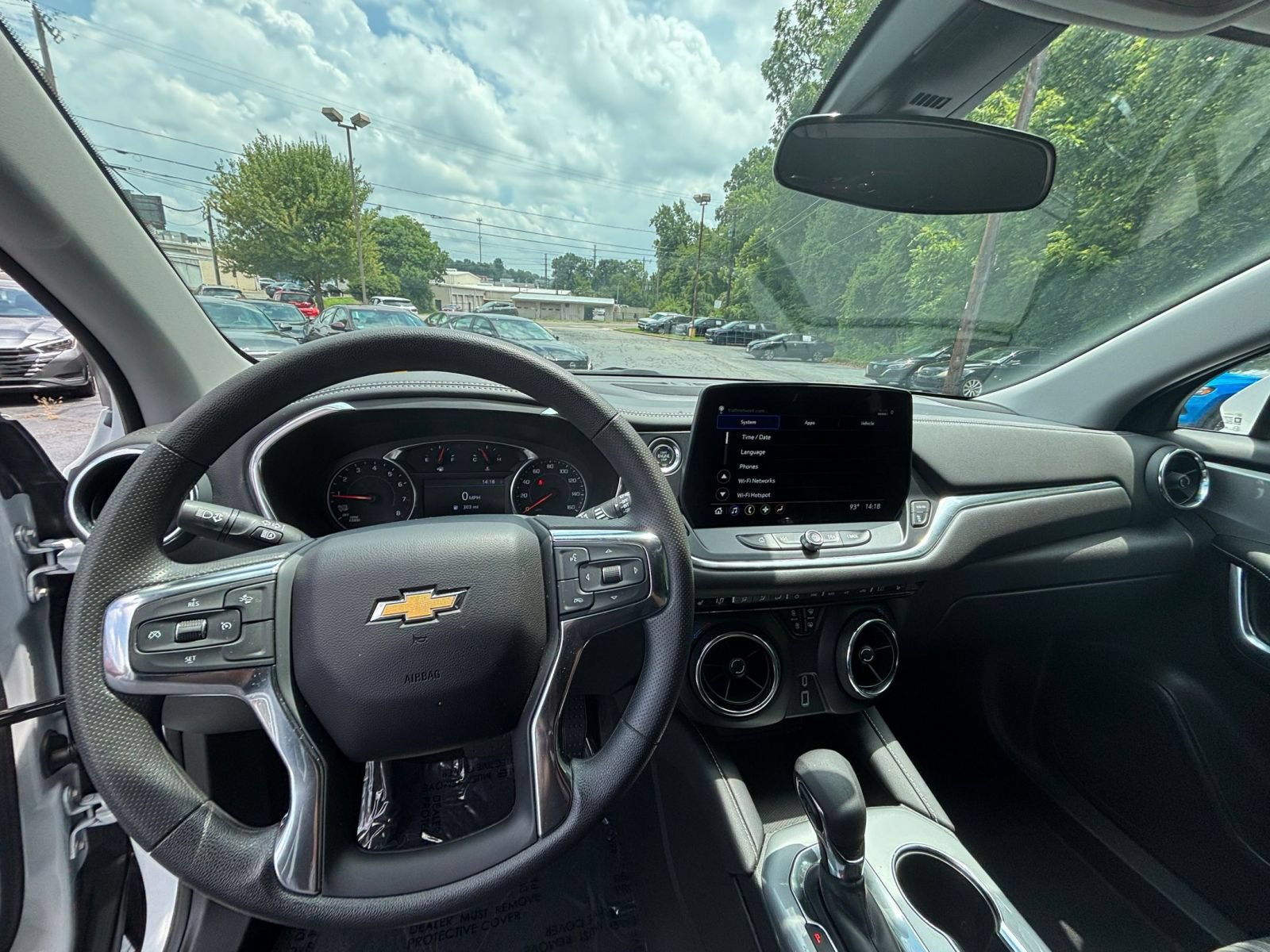 Used 2025 Chevrolet Blazer LT FWD image 32