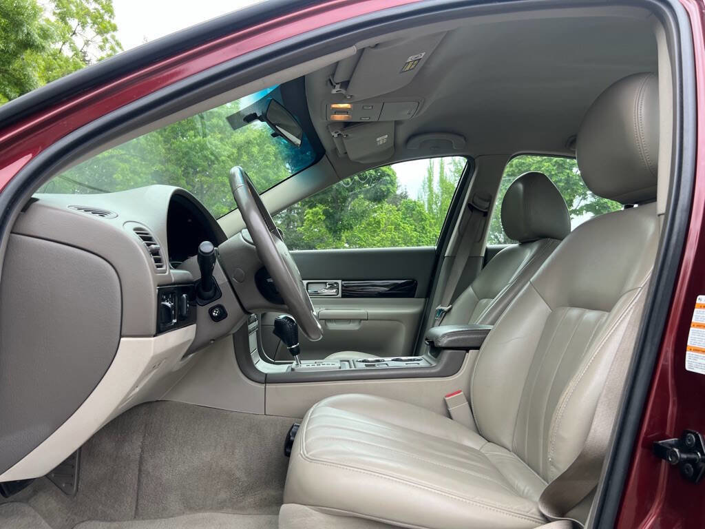 Used 2004 Lincoln LS RWD image 9