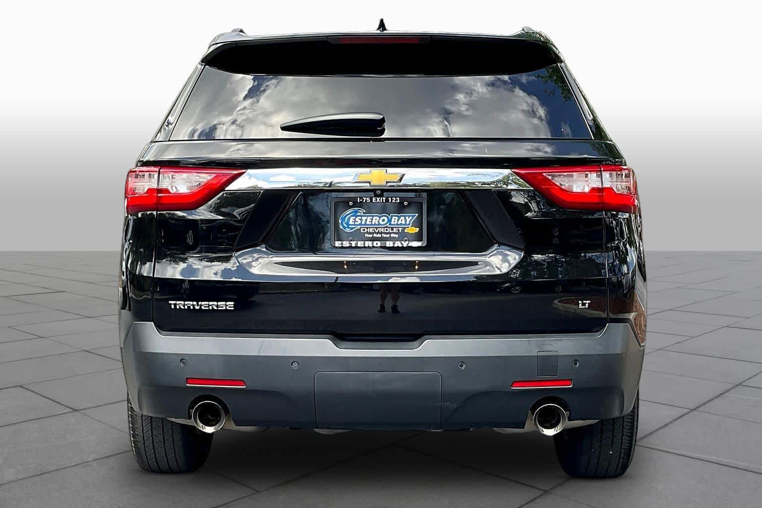 Used 2021 Chevrolet Traverse LT FWD image 5