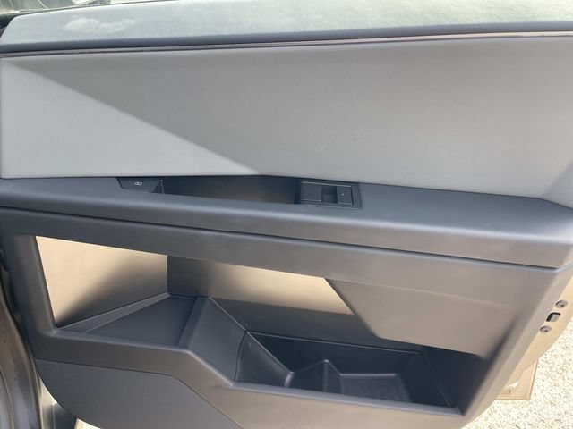 Used 2024 Tesla Cybertruck AWD Crew Cab image 24