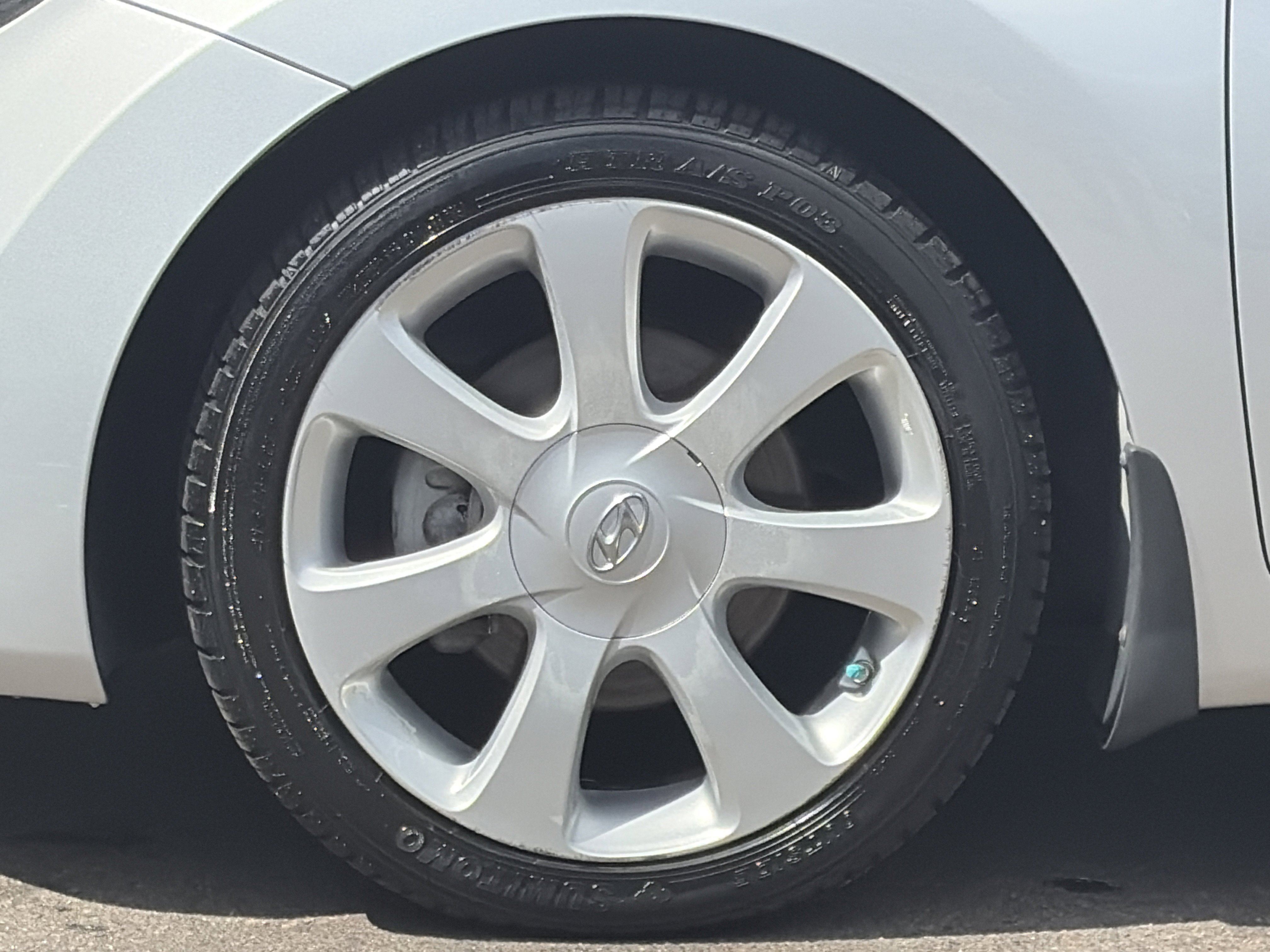 Used 2013 Hyundai Elantra Limited w/ Technology Pkg FWD image 9