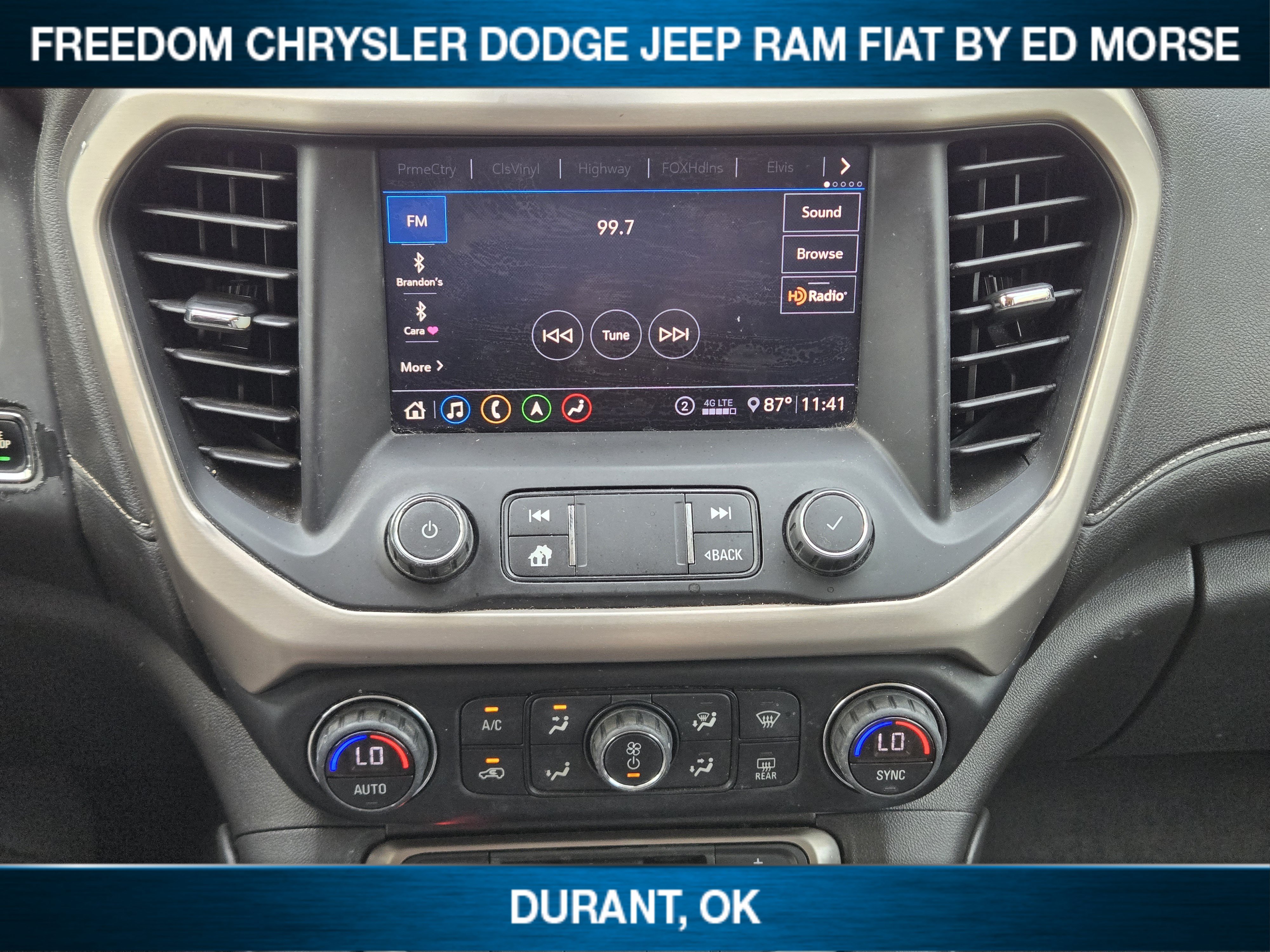 Used 2020 GMC Acadia Denali w/ Technology Package FWD image 11