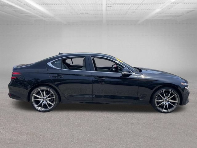 Used 2023 Genesis G70 2.0T AWD/4WD image 5