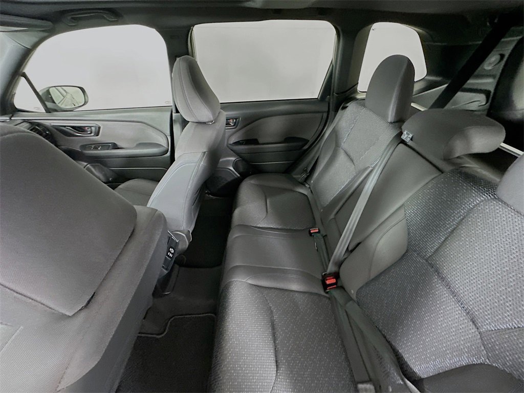 Used 2025 Subaru Forester Premium image 25