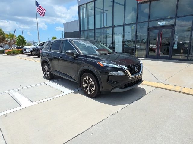 Used 2023 Nissan Rogue SV FWD image 2