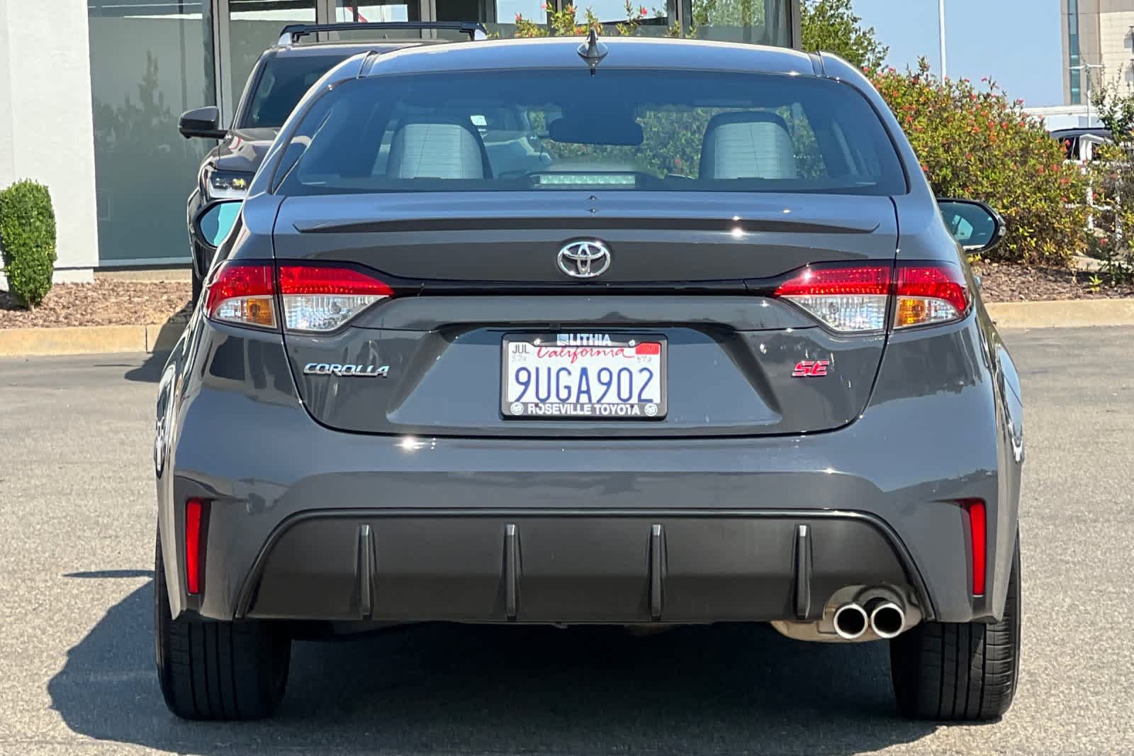 Certified 2025 Toyota Corolla SE w/ Convenience Package FWD image 8