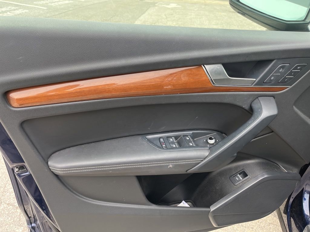 Used 2022 Audi Q5 2.0T Premium Plus image 11