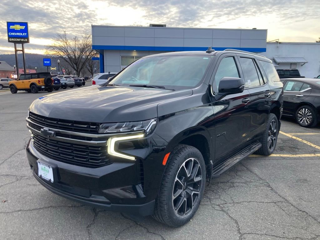Used 2021 Chevrolet Tahoe RST w/ Luxury Package image 3