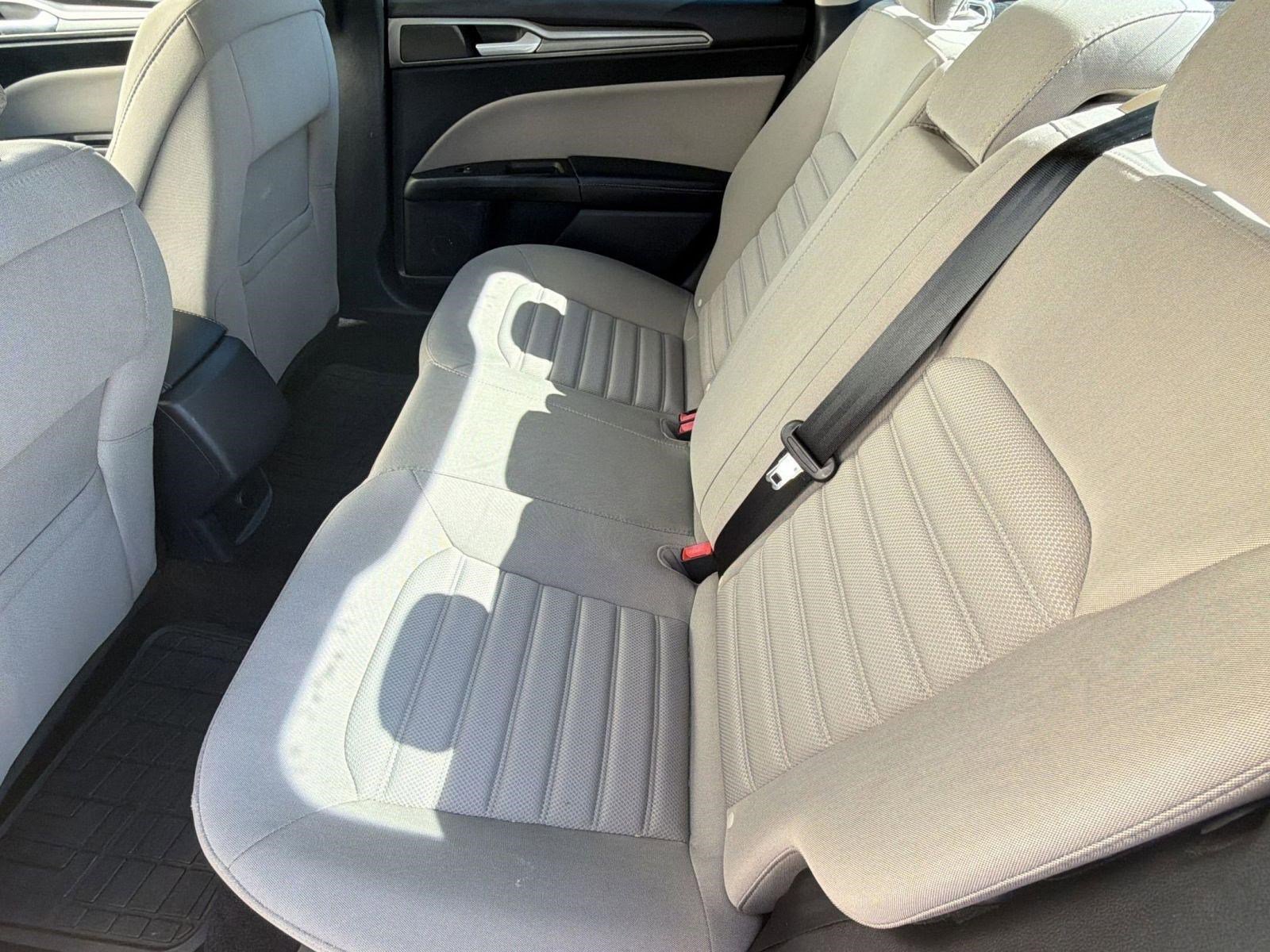 Used 2017 Ford Fusion S FWD image 29