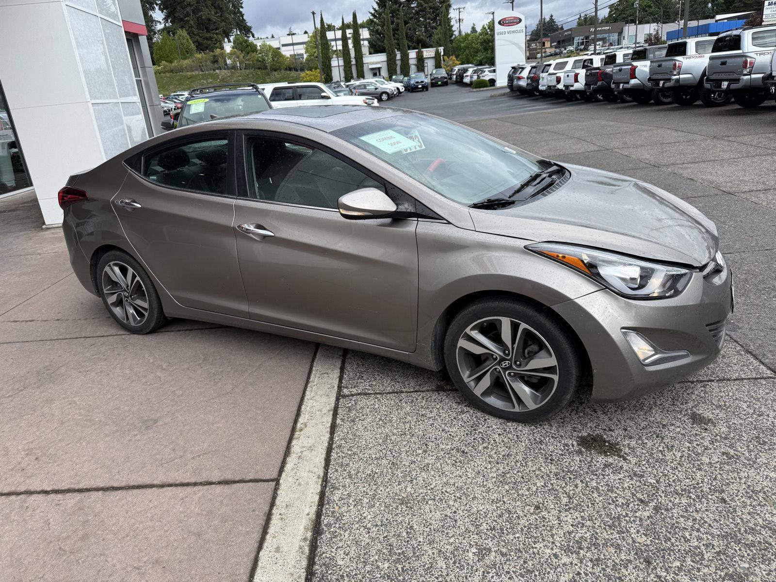 Used 2015 Hyundai Elantra Limited w/ Option Group 05 FWD video 1