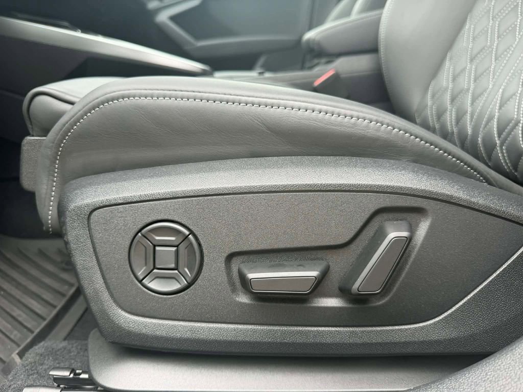 Used 2024 Audi S3 Prestige AWD/4WD image 9