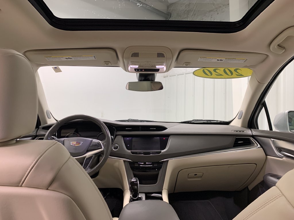 Used 2020 Cadillac XT5 Premium Luxury AWD/4WD image 22