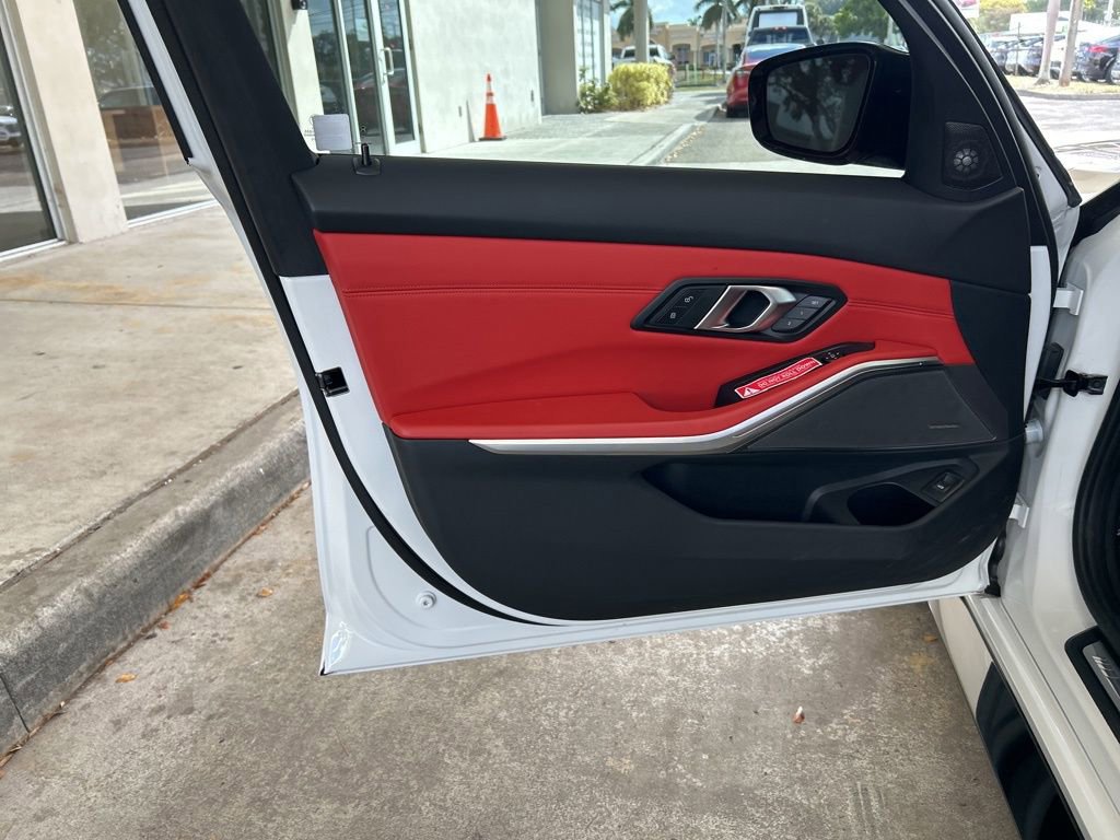 Used 2025 BMW M3 Competition image 40