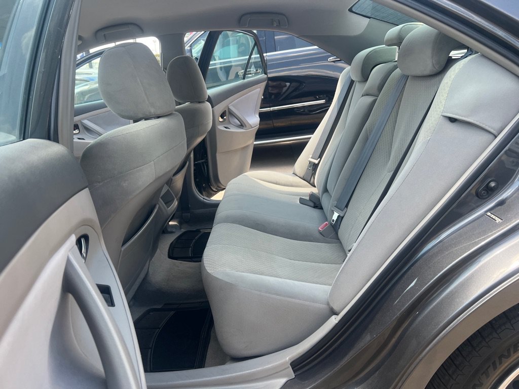Used 2009 Toyota Camry LE FWD image 13
