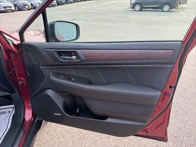 Used 2018 Subaru Outback 2.5i Limited image 17