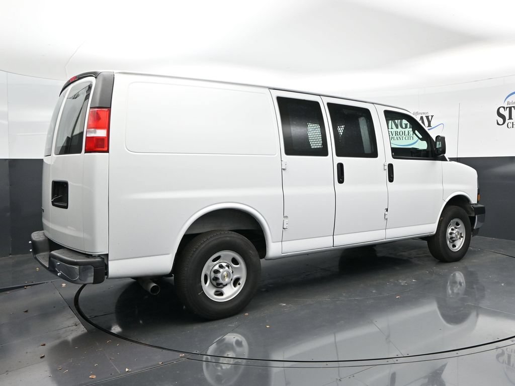 Certified 2025 Chevrolet Express 2500 w/ Driver Convenience Package RWD image 7