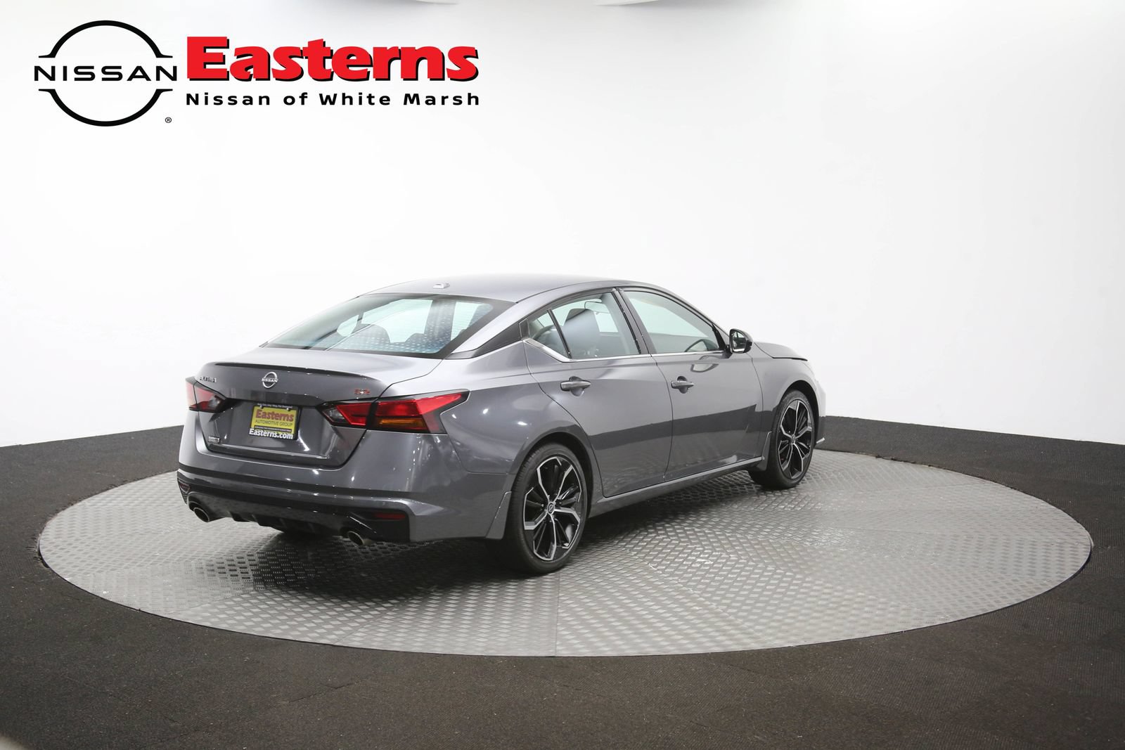Used 2024 Nissan Altima 2.5 SR FWD image 34