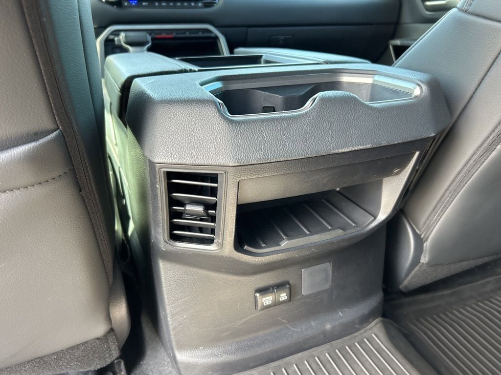 Used 2025 Toyota Tundra Limited image 15
