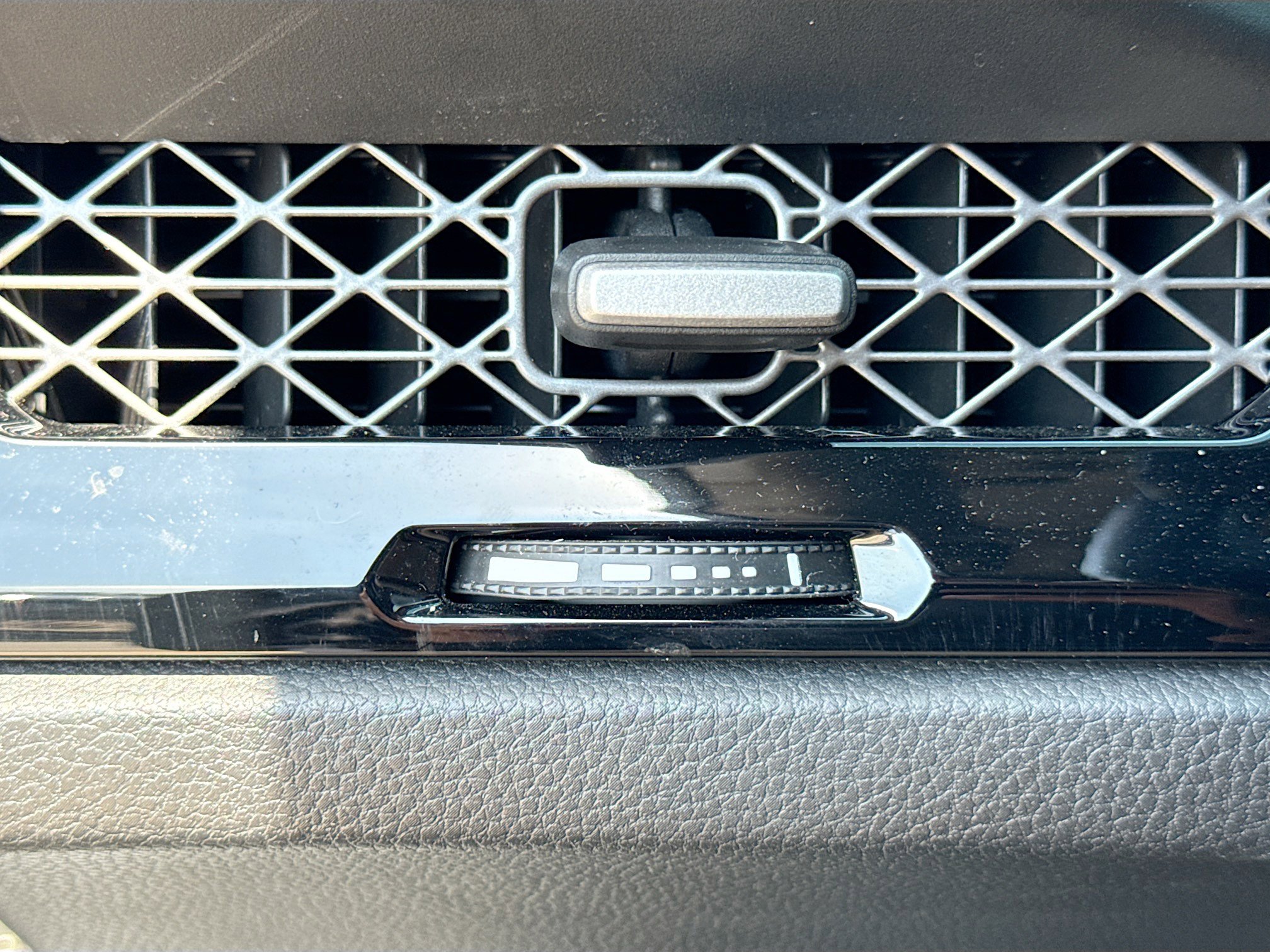 Used 2023 Honda Accord Touring image 35