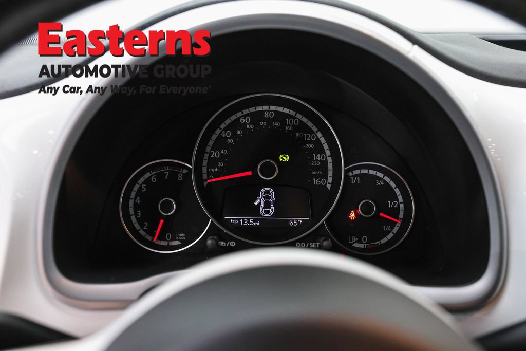 Used 2015 Volkswagen Beetle 1.8T FWD image 16