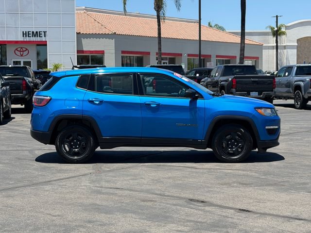 Used 2020 Jeep Compass Sport w/ Tech Group FWD image 4