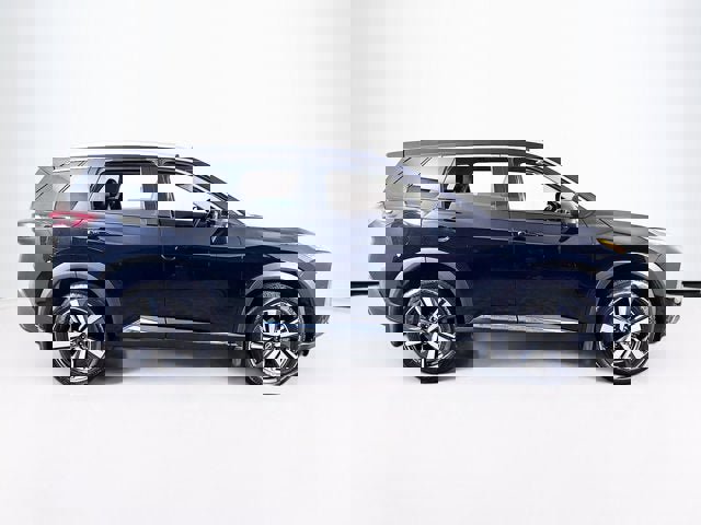 Certified 2023 Nissan Rogue SL image 4