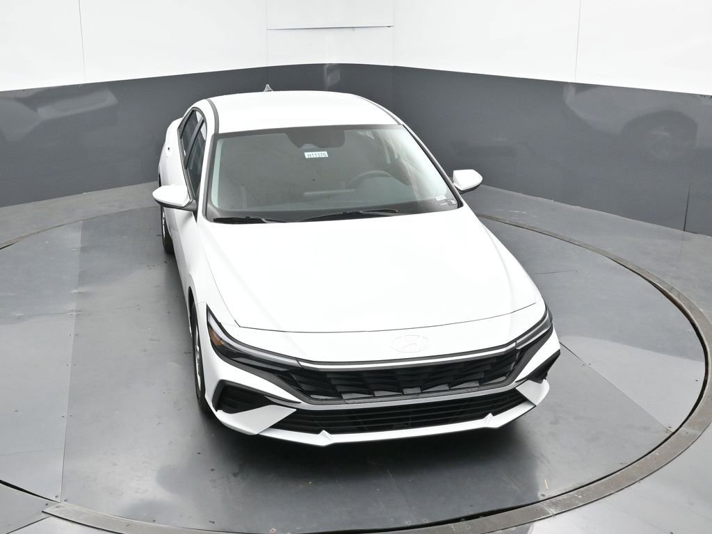 New 2026 Hyundai Elantra SE image 24