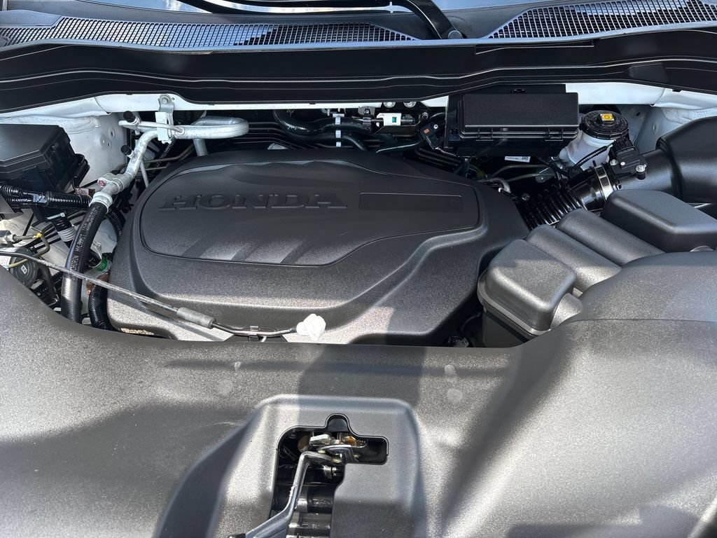 Certified 2025 Honda Ridgeline Black Edition image 24