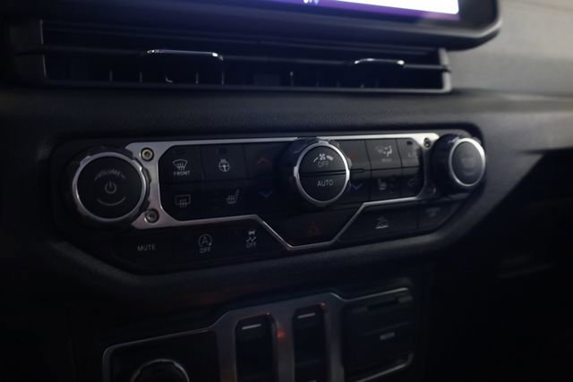 Used 2024 Jeep Wrangler Sport S image 19