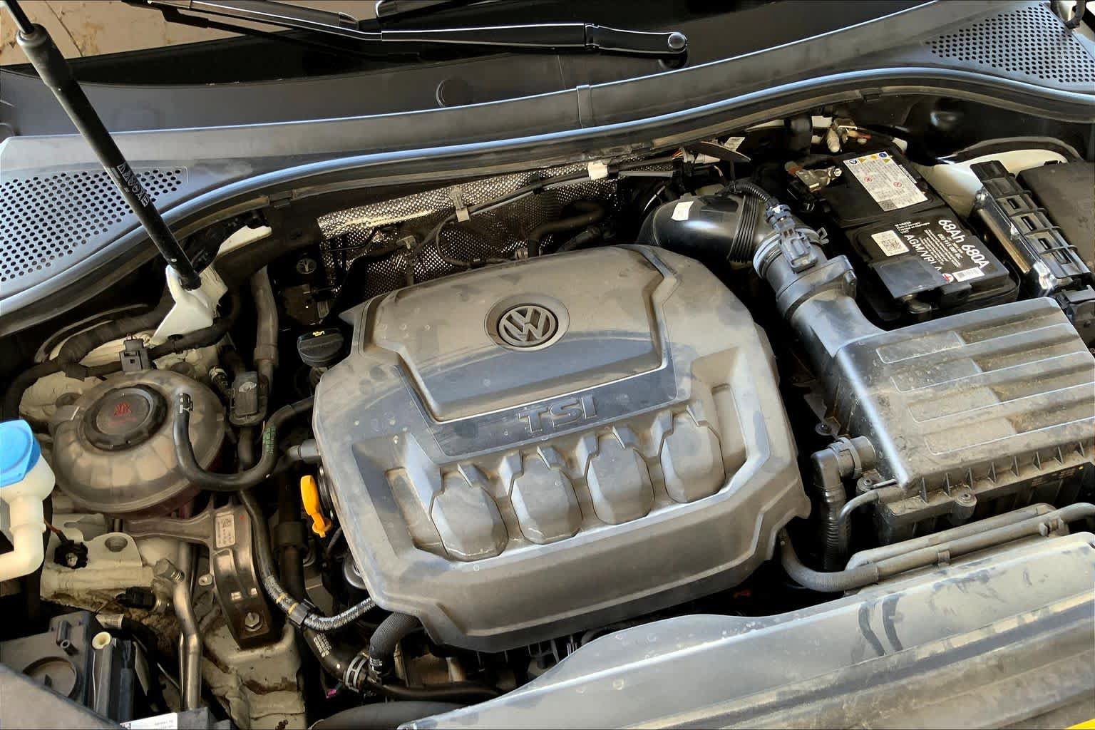 Used 2022 Volkswagen Tiguan SE w/ Panoramic Sunroof Package image 33