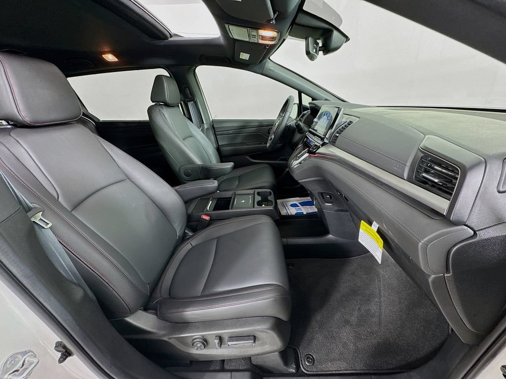 Certified 2026 Honda Odyssey Sport-L image 39