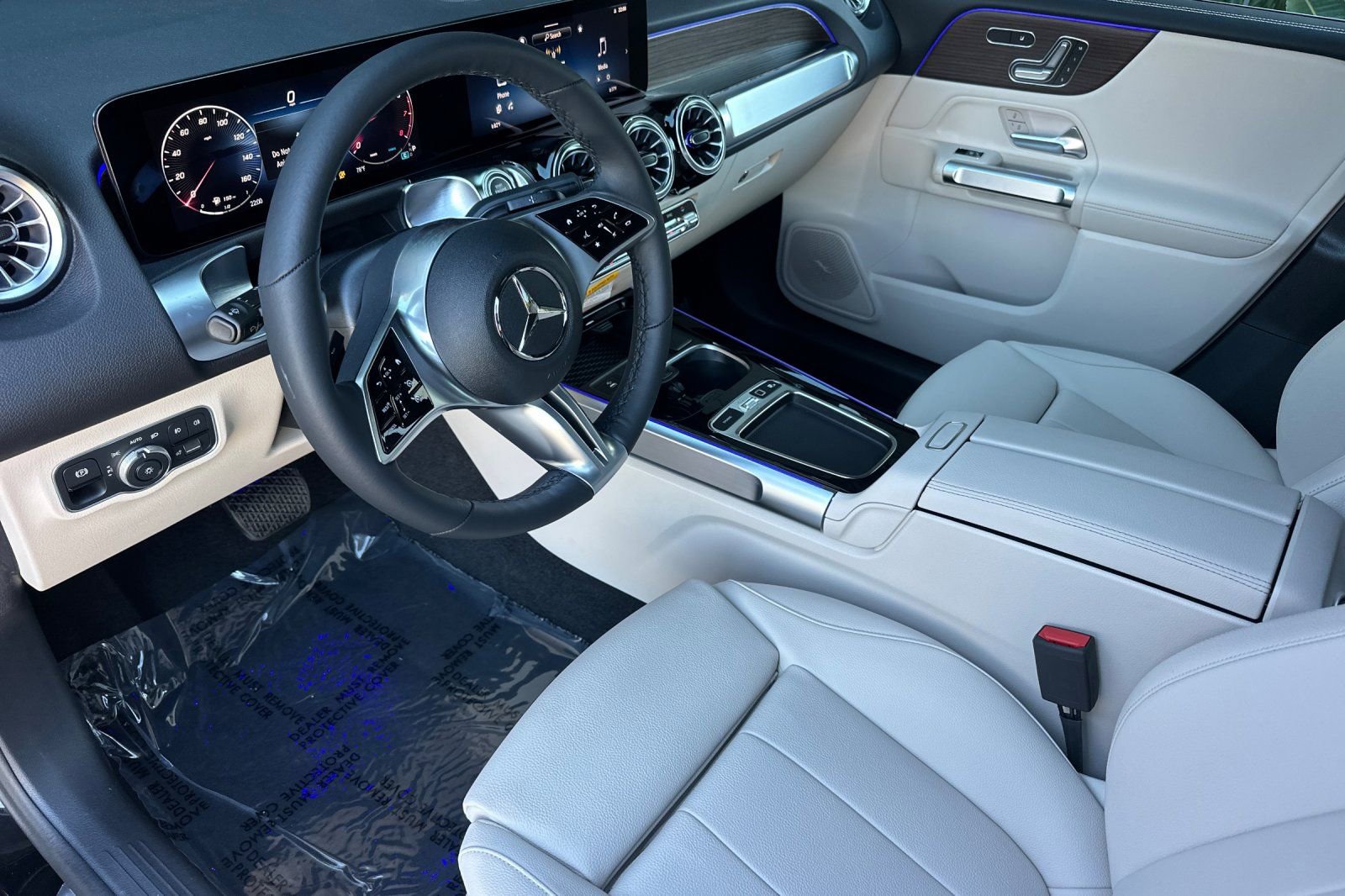 New 2026 Mercedes-Benz GLB 250 image 15