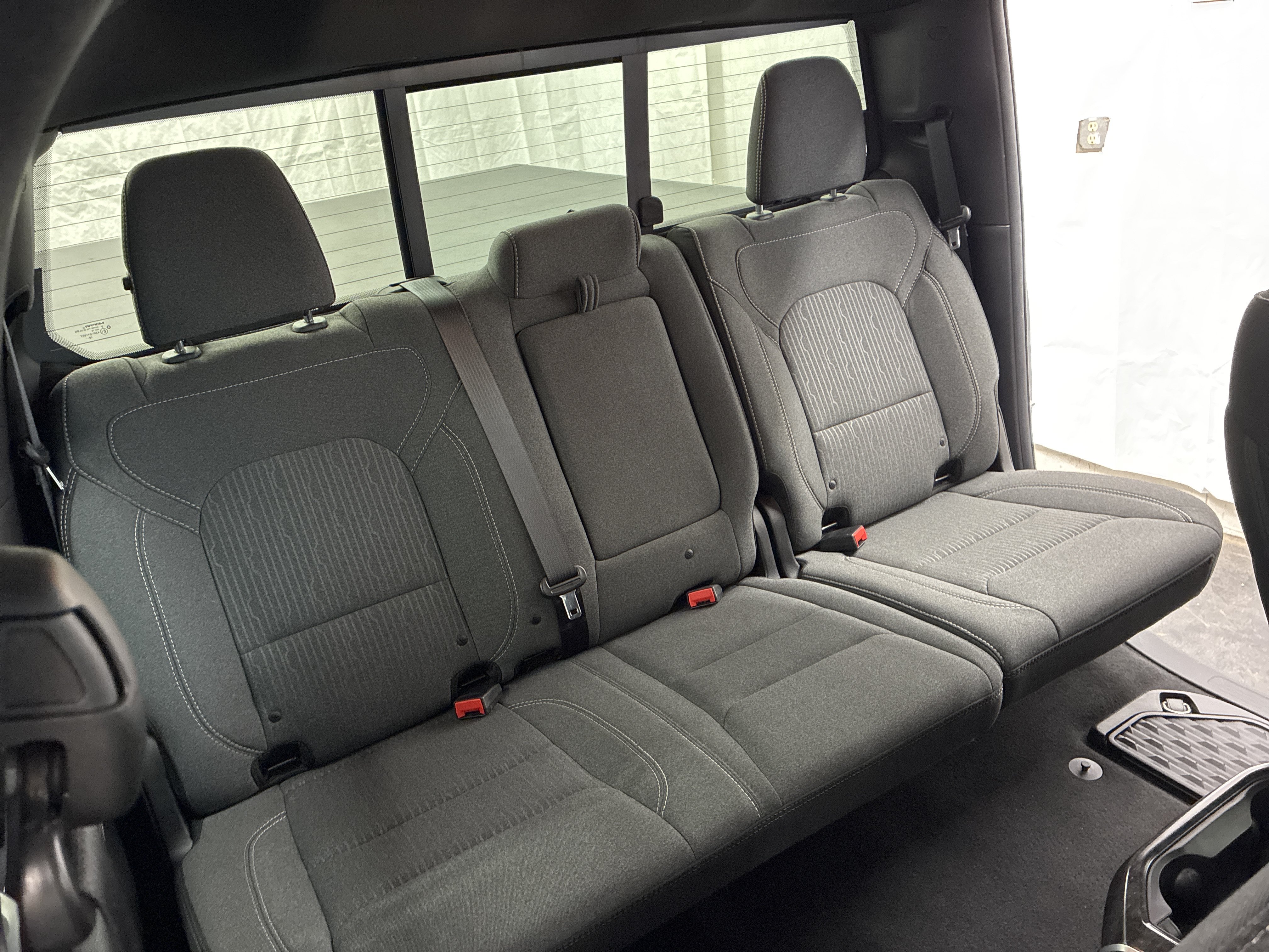 Used 2019 RAM 1500 Big Horn AWD/4WD image 11