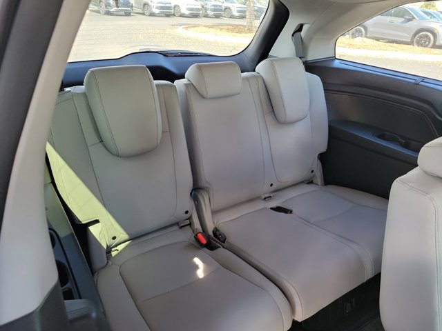 Used 2024 Honda Odyssey Touring image 11