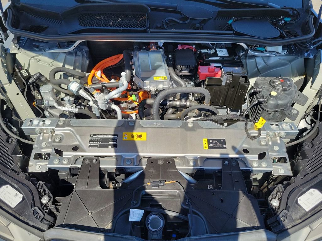 Used 2025 BMW iX xDrive50 image 30