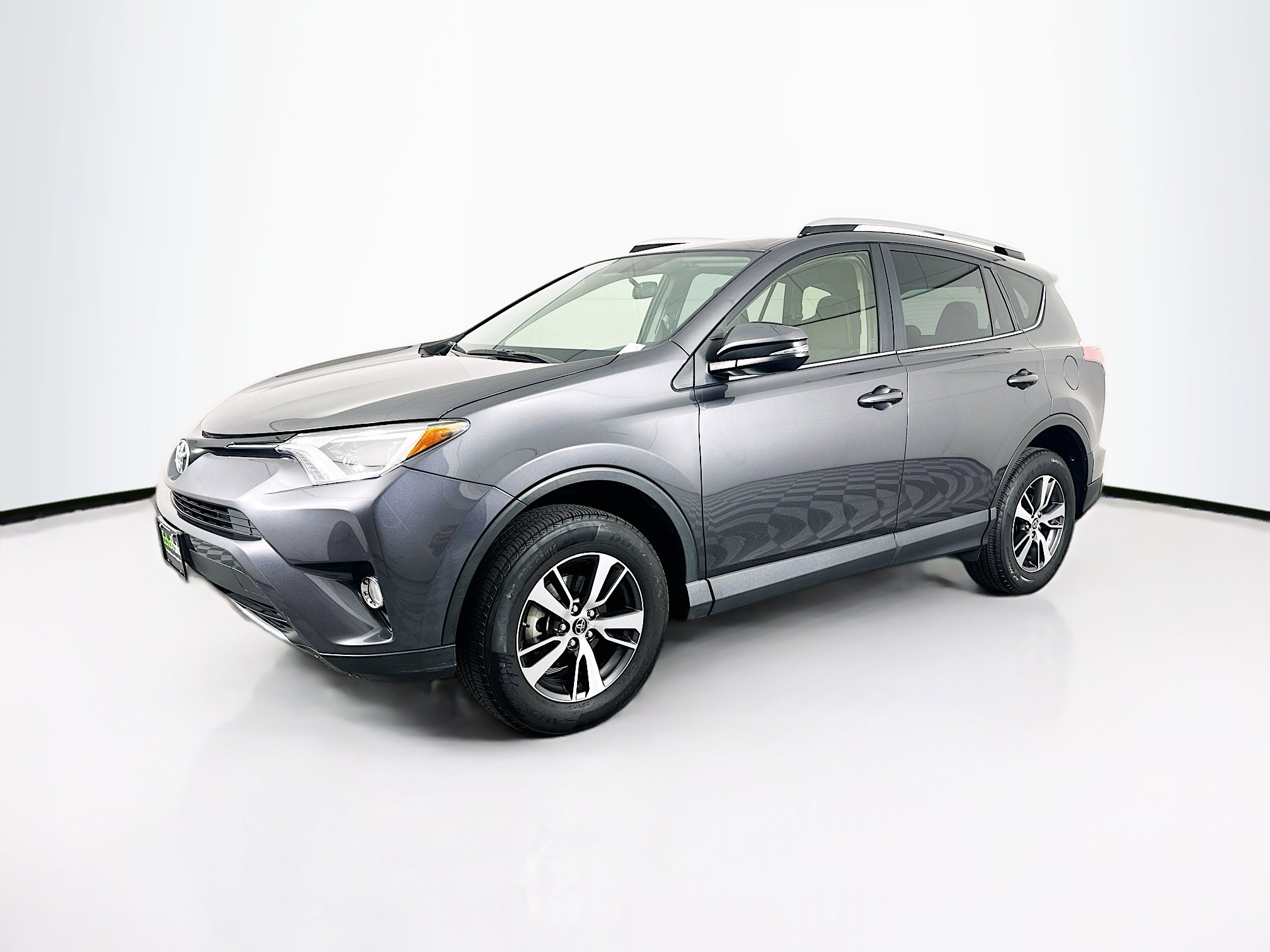 Used 2016 Toyota RAV4 XLE image 3