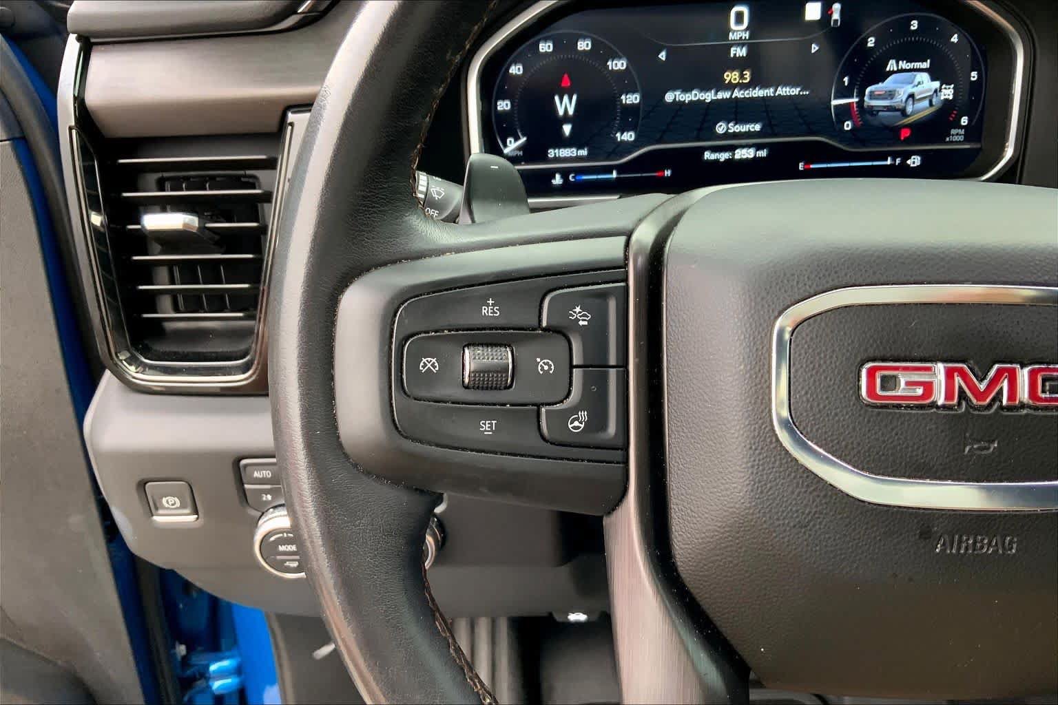 Used 2022 GMC Sierra 1500 AT4 w/ AT4 Premium Package AWD/4WD image 23